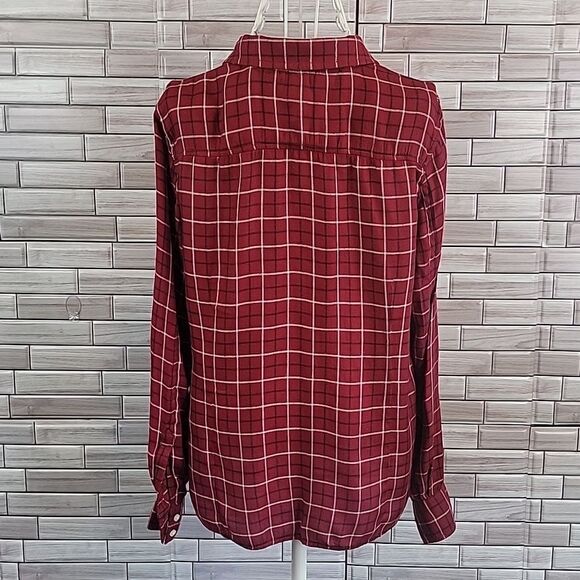 Tommy Hilfiger womens plaid button-down shirt Size M - Picture 6 of 11